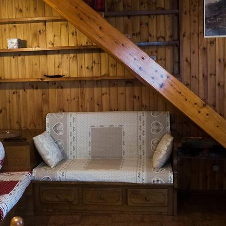Chalet Indipendente In Centro A Valtournenche Exteriör bild
